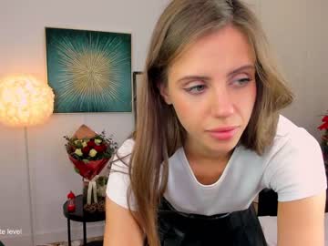 girl
        princess_diana18 cam image #3145659