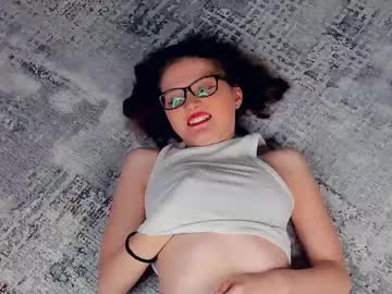 girl
        odettechurchwell cam image #6623253