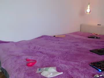 couple
        myendorphyne cam image #2896166