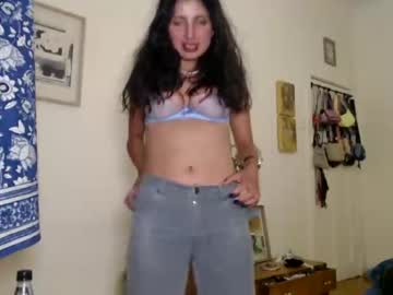 girl
        tomboyskank cam image #697686