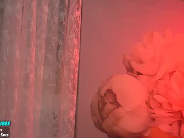 girl
        sweety_rinushka_ cam image #5765463