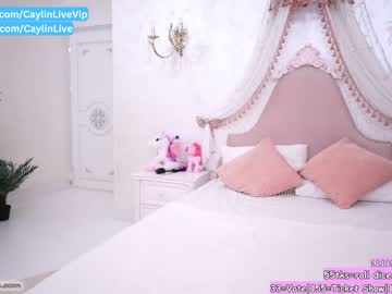 girl
        caylin cam image #2948198