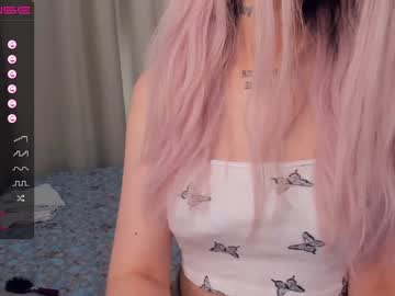 girl
        elfas_cute cam image #2004172