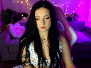 girl
        agara_romen cam image #4576943