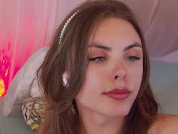 girl
        girl_next_door19 cam image #1580814