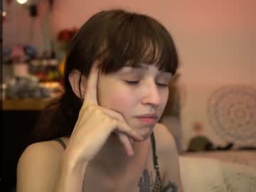 girl
        diruriru cam image #3824974