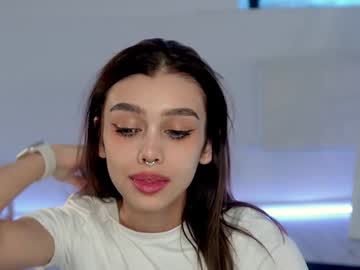 girl
        karina_amiri cam image #4864310