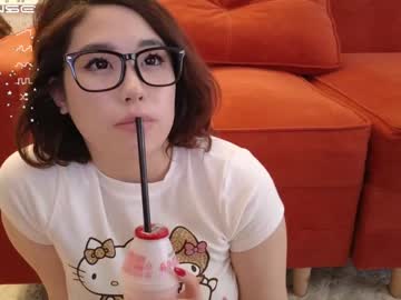 girl
        kimi_kay cam image #4468186