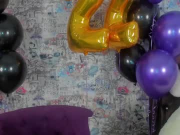 girl
        angelina_new cam image #423057