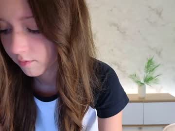 girl
        tadammary cam image #3246952