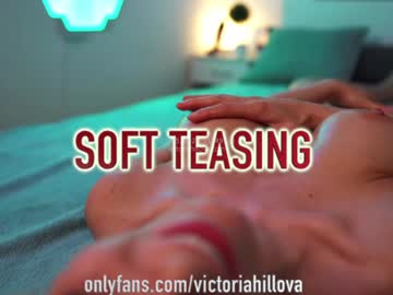girl
        victoriahillova cam image #6844978