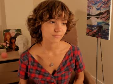 girl
        lenaelisabeth cam image #2792684