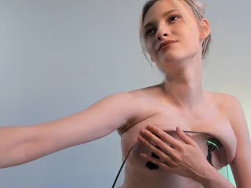 couple
        annawilkinsona cam image #2091513