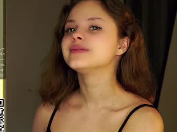 girl
        a_whole_eternity cam image #3989894