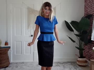 girl
        littlegreekflower cam image #1920183