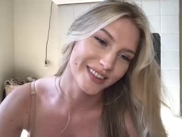 girl
        thezabrina cam image #2001551