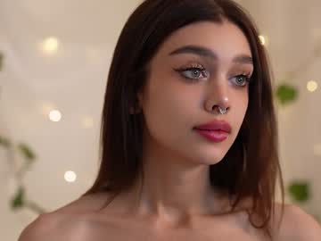 girl
        karina_amiri cam image #4857007