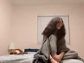 couple
        aalready18 cam image #5890933