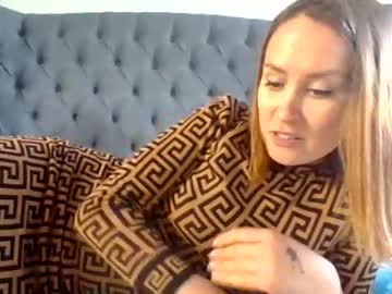 girl
        eatmypie69 cam image #2789721
