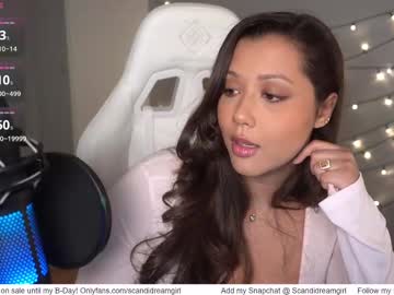 girl
        scandidreamgirl cam image #6289173