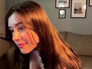 girl
        sky_breeze19 cam image #5261272