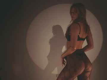 girl
        heybanan cam image #6097212
