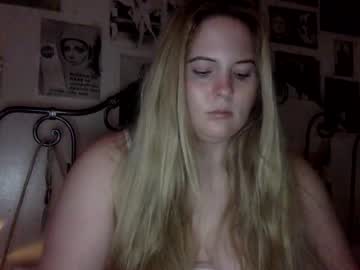 girl
        meganxoxo60532 cam image #1264762