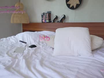 girl
        emilia98xxx cam image #2226049