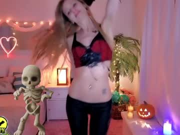 girl
        amyvalentine cam image #5377419