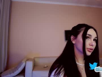 girl
        hollyextra cam image #197535