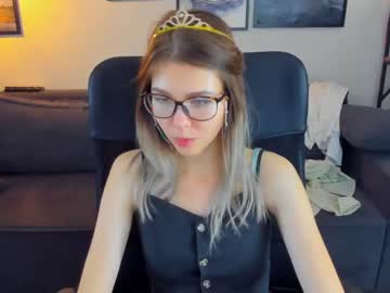 girl
        lisa_roses cam image #459036