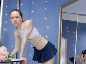 girl
        kriskras__ cam image #1144279