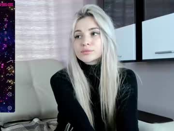 girl
        vikilensy cam image #36427