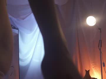 girl
        sunny_maria cam image #4056703