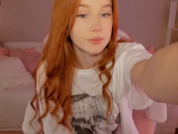 girl
        leahsthetics cam image #3713473