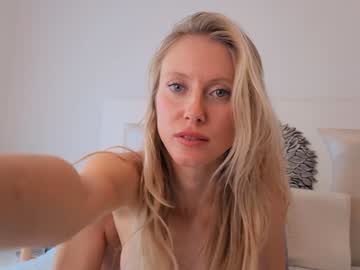girl
        my_lina cam image #5756803
