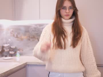 girl
        dream_beam cam image #5870744