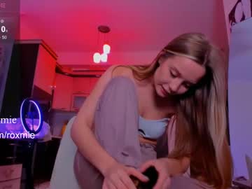 girl
        amazing_roxana cam image #4298084