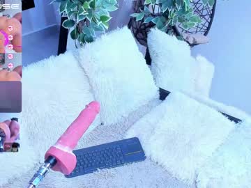girl
        ivy_li cam image #1590208