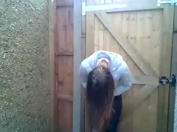 girl
        eatmypie69 cam image #2889767