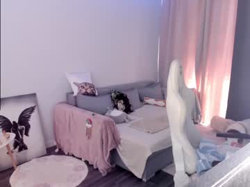 girl
        mermaidrozalia cam image #4467798