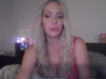 girl
        dtfcouple_4u cam image #5769337