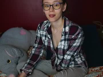 girl
        elfenemma cam image #4135262