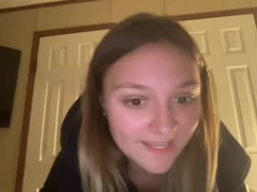 girl
        petite_m_glory cam image #2606774