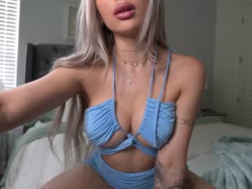 girl
        violetreid cam image #499222
