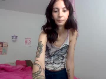 girl
        evelyncams cam image #6661759