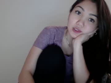 girl
        london_tipton cam image #2931667
