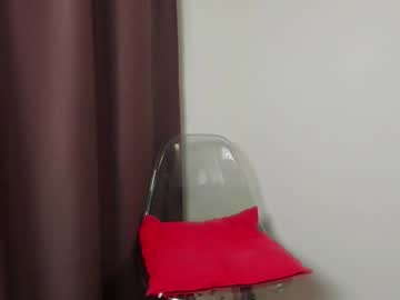 girl
        emma_flin cam image #6072357