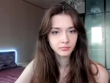 girl
        willa_williams cam image #460116