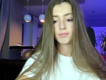 girl
        coy_amina_ cam image #383816
